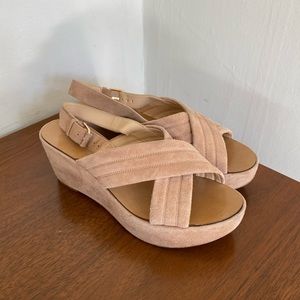 LAST CHANCE J. Crew Marcie platform flatform tan